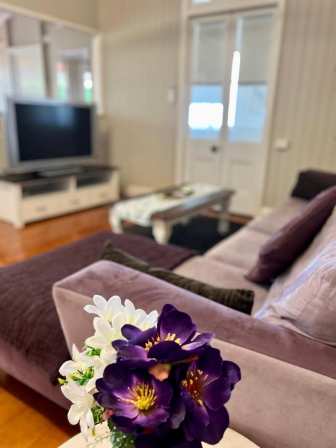 Childers Charmer With Aircon, Wifi & Modern Luxuries Eksteriør bilde